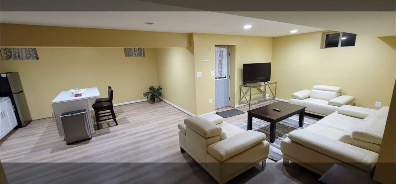 18106 Samuel Cir #1 - Photo 3 of 14