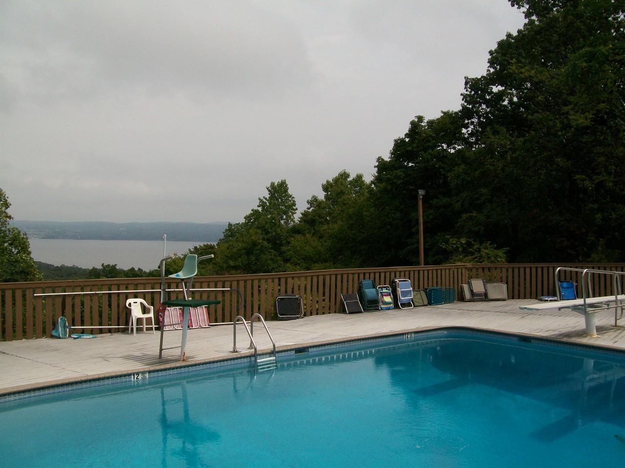 375 Sierra Vista Ln - Photo 2 of 6