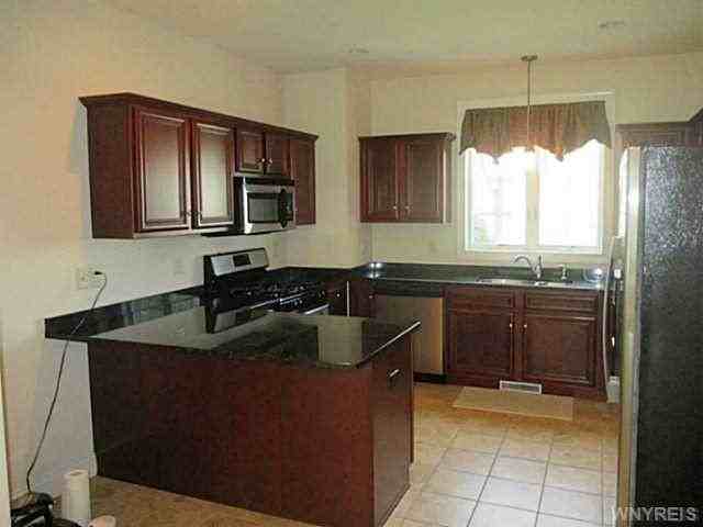 20 Brendans Dr - Photo 2 of 15