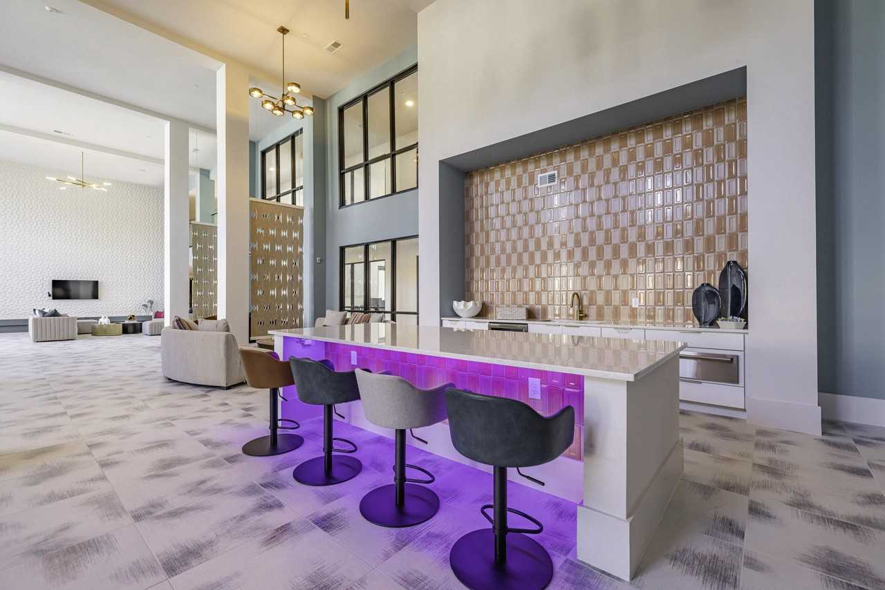 Forena Luxury Living - Photo 7 of 35