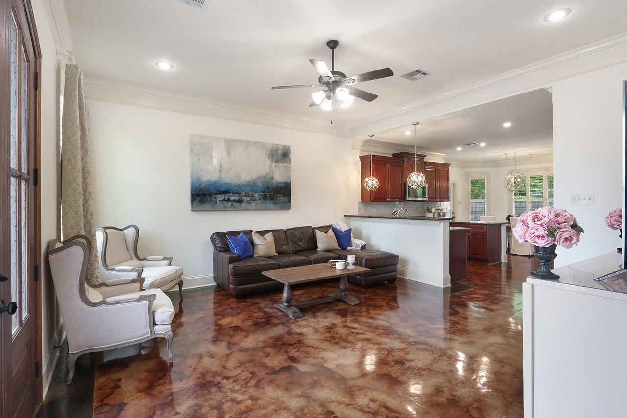 588 Bateleur Way - Photo 2 of 14