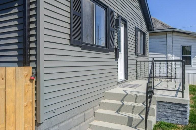 56 Homan St - Photo 3 of 30