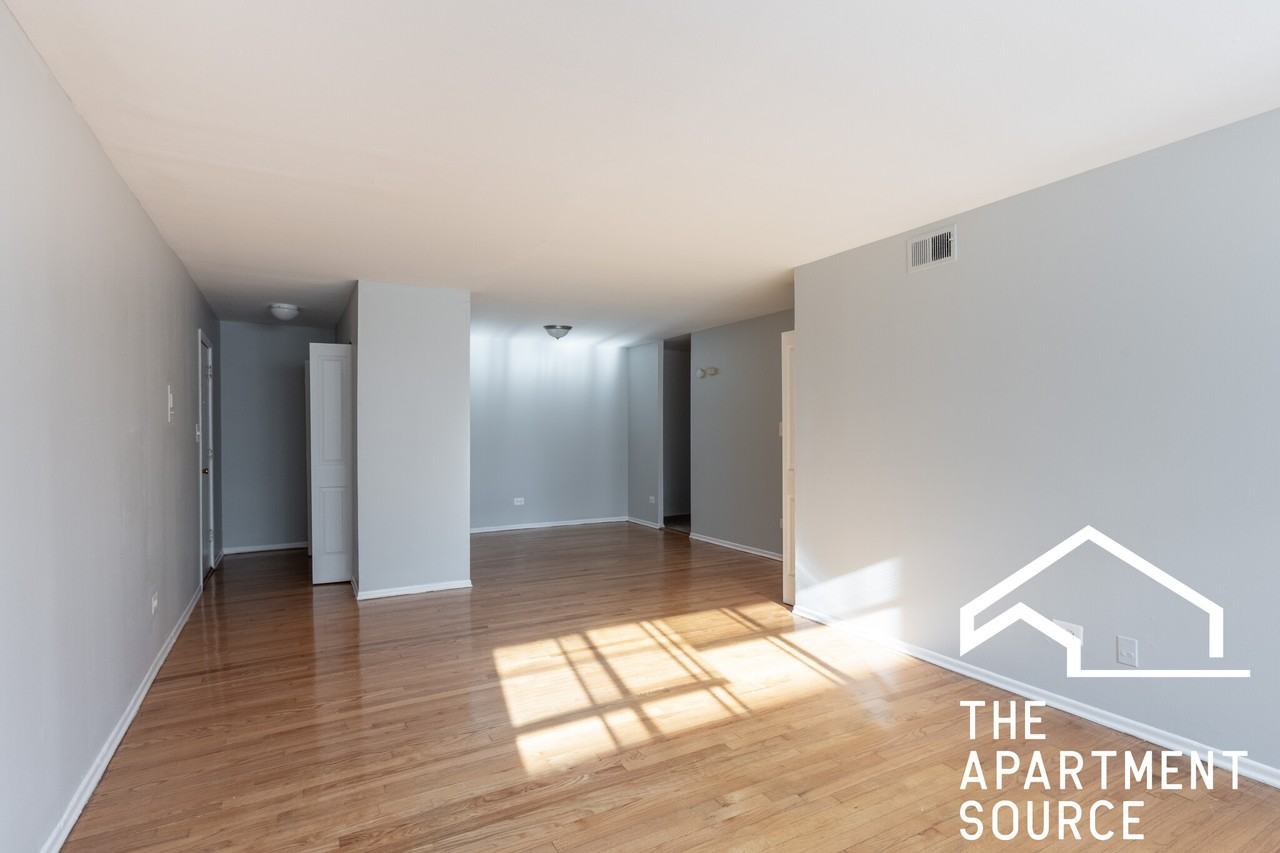 1515 W Morse Ave #308 - Photo 4 of 9