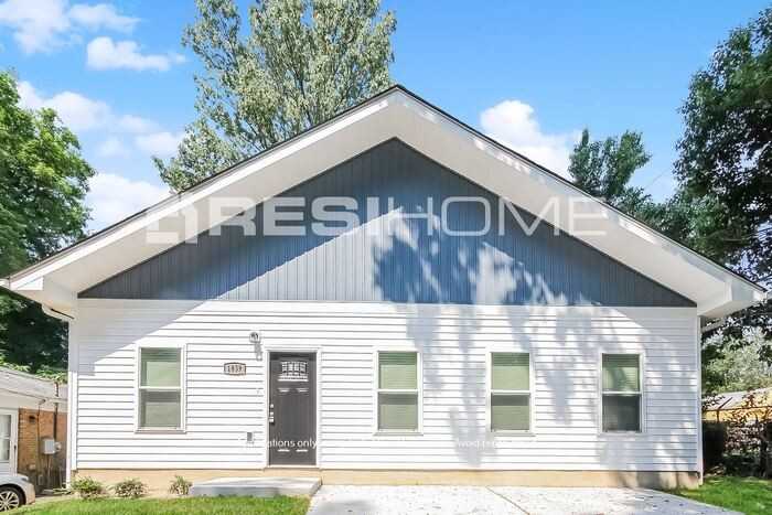 1839 Mcdonald St - Photo 3 of 17