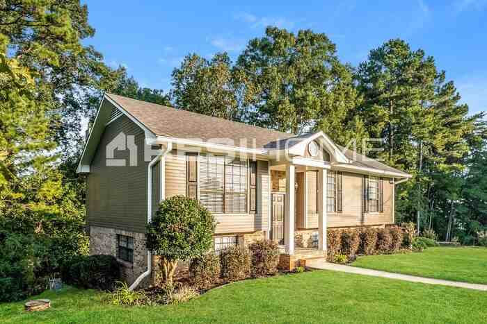 1748 Gardenridge Rd - Photo 3 of 22