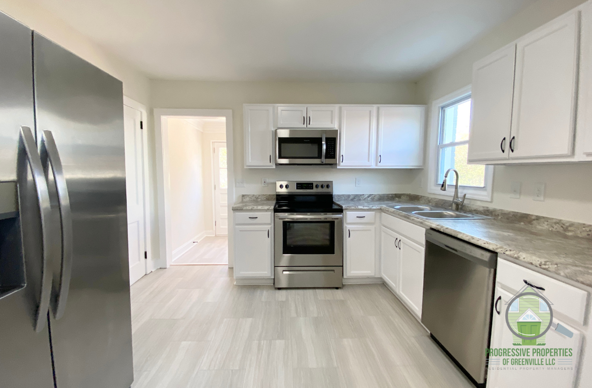 22 Dale Dr #1 - Photo 4 of 12