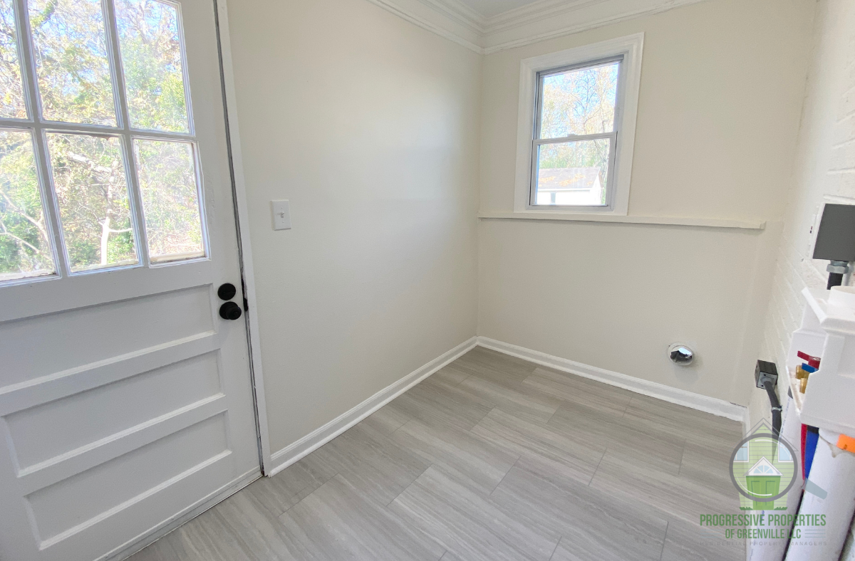 22 Dale Dr #1 - Photo 6 of 12