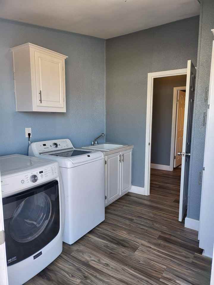 1884 N Ridge Way #NA - Photo 3 of 33