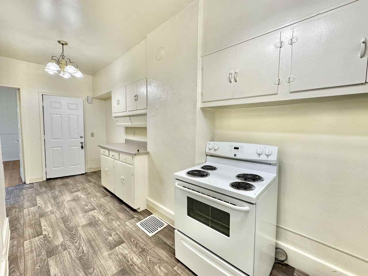 255 S Jackson St #1 - Photo 2 of 10