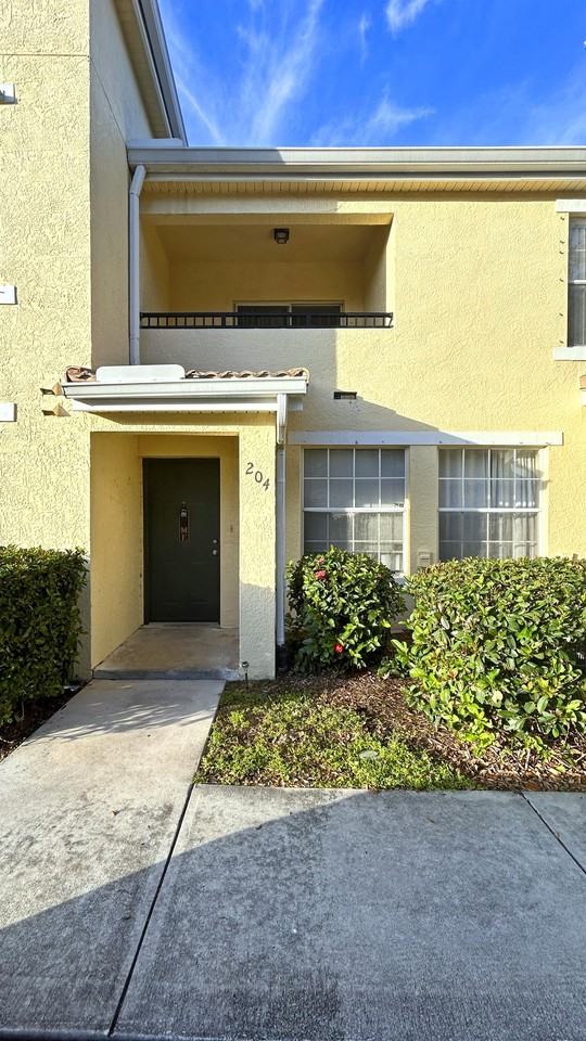 104 Sw Peacock Blvd #03-204 - Photo 2 of 39