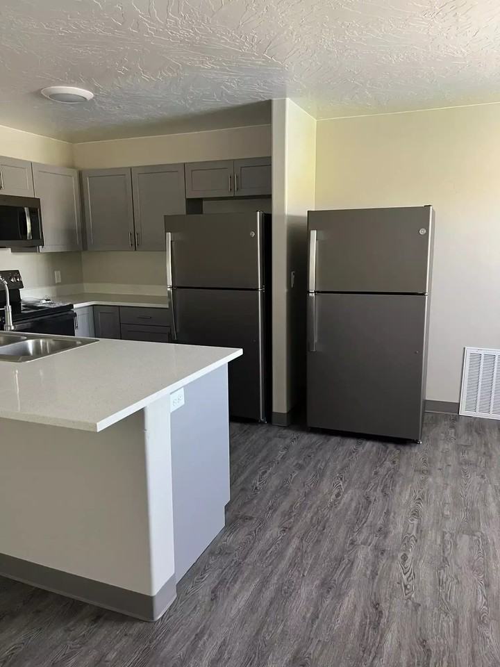 Tech Dunes Apartments - Photo 3 of 19