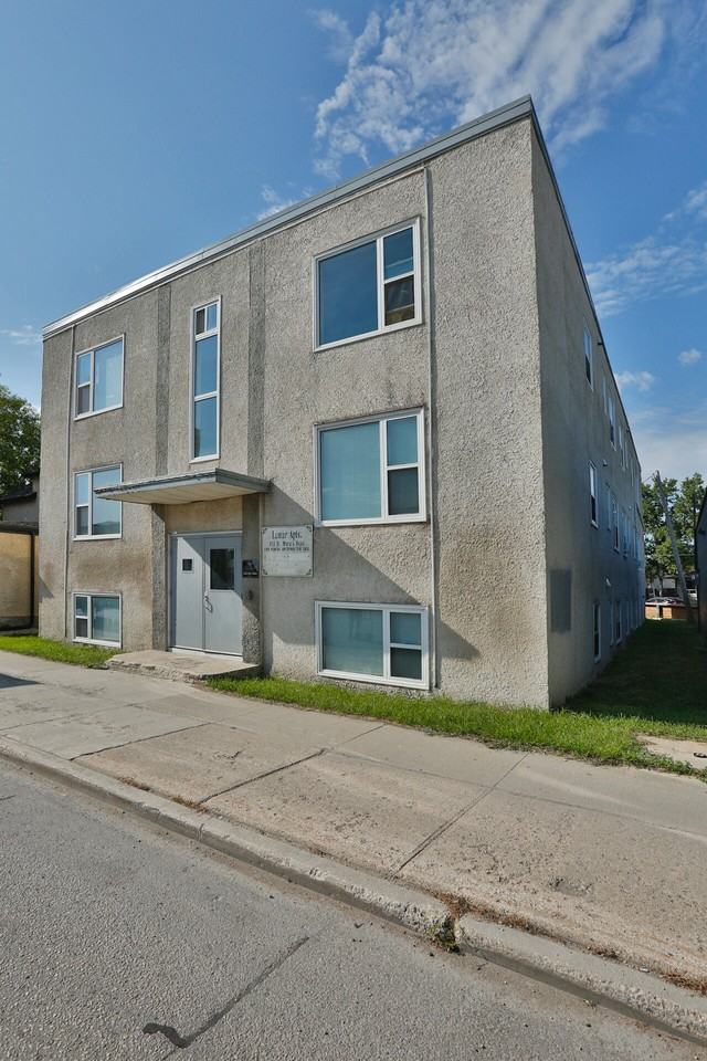 Lemar Apartments - Photo 3 of 6