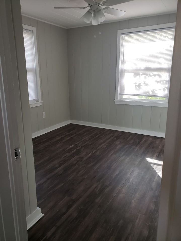 1203 Oak St #1203 - Photo 6 of 10