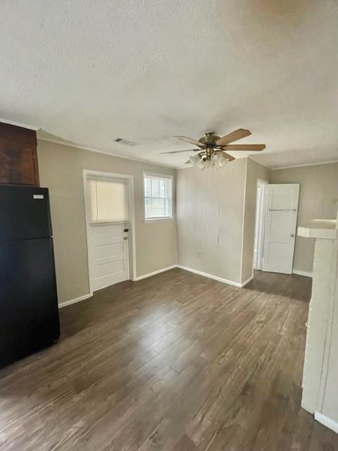 409 Currie St #1 - Photo 5 of 15