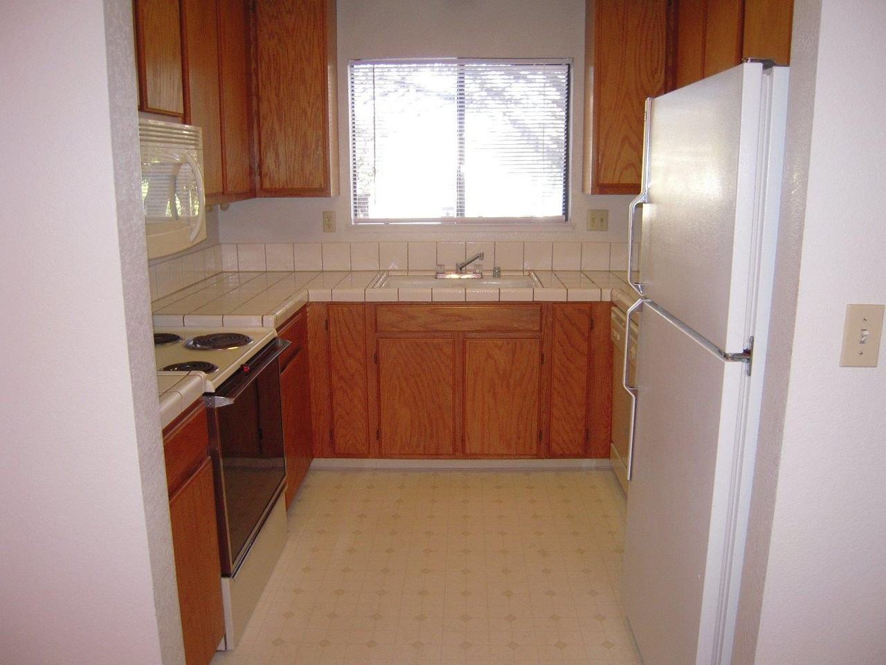 242 Bonita Ln - Photo 3 of 7