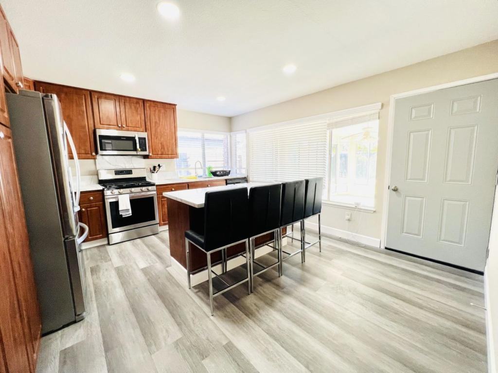 7995 Montara Ave Unit 3 - Photo 7 of 11