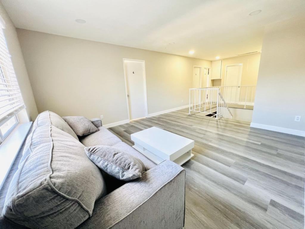 7995 Montara Ave Unit 6 - Photo 5 of 14