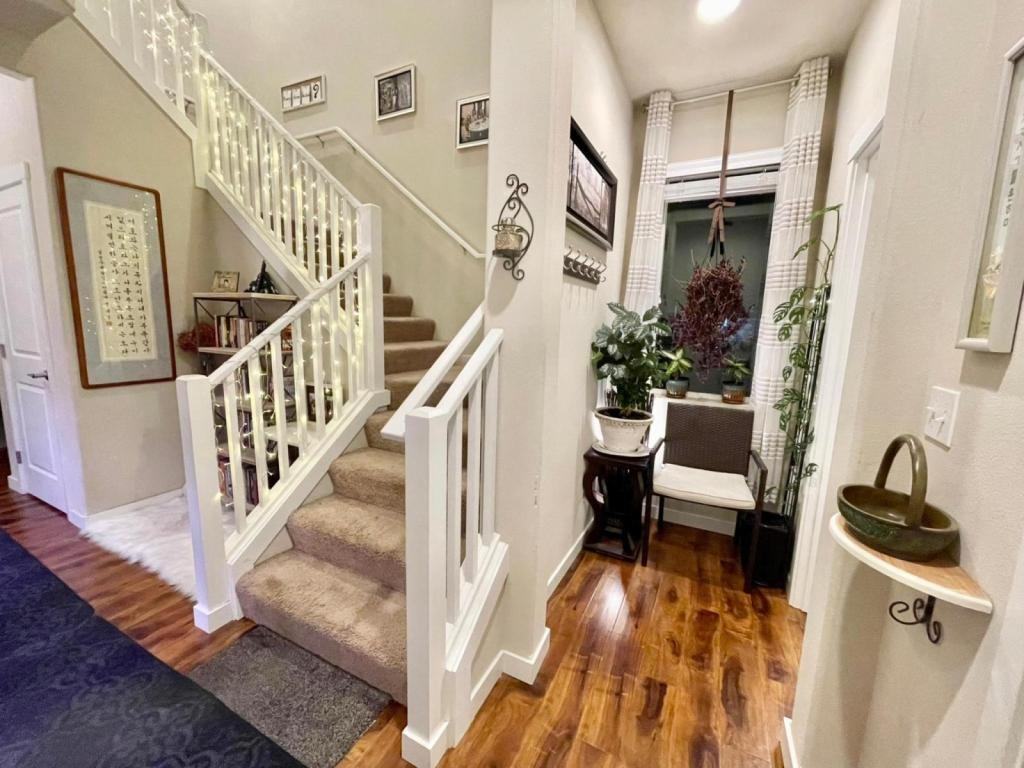 15206 82nd Ave E - Photo 5 of 39