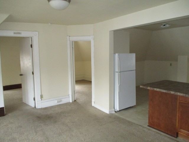 301 N Pinckney St - Photo 6 of 37