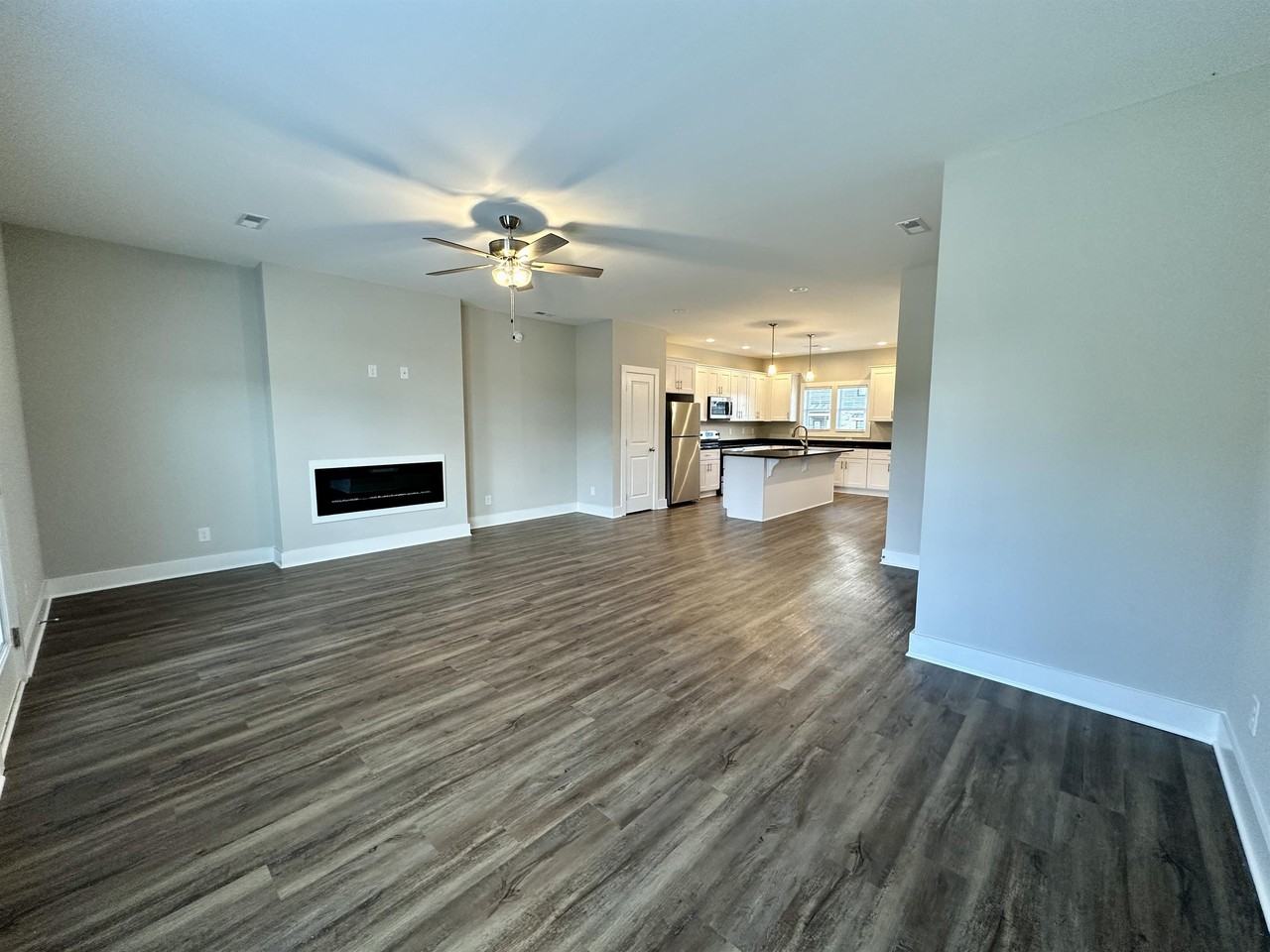 39 English Commons Dr #1 - Photo 3 of 31