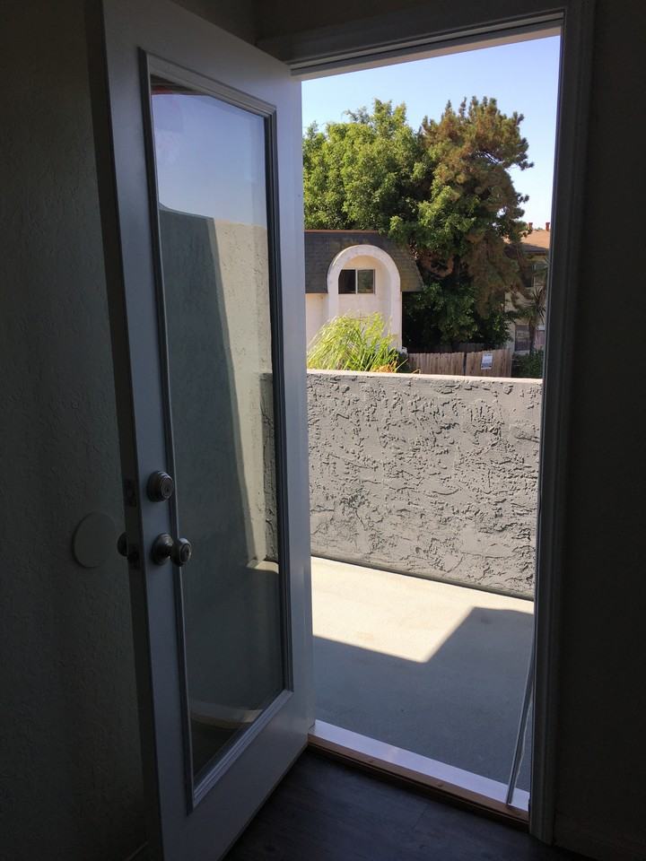 384 Pala Vista Dr #4 - Photo 4 of 6