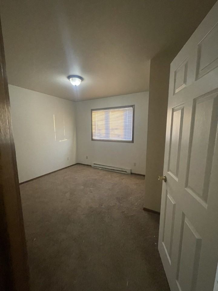 604 Northern Pacific Ave - Photo 7 of 7