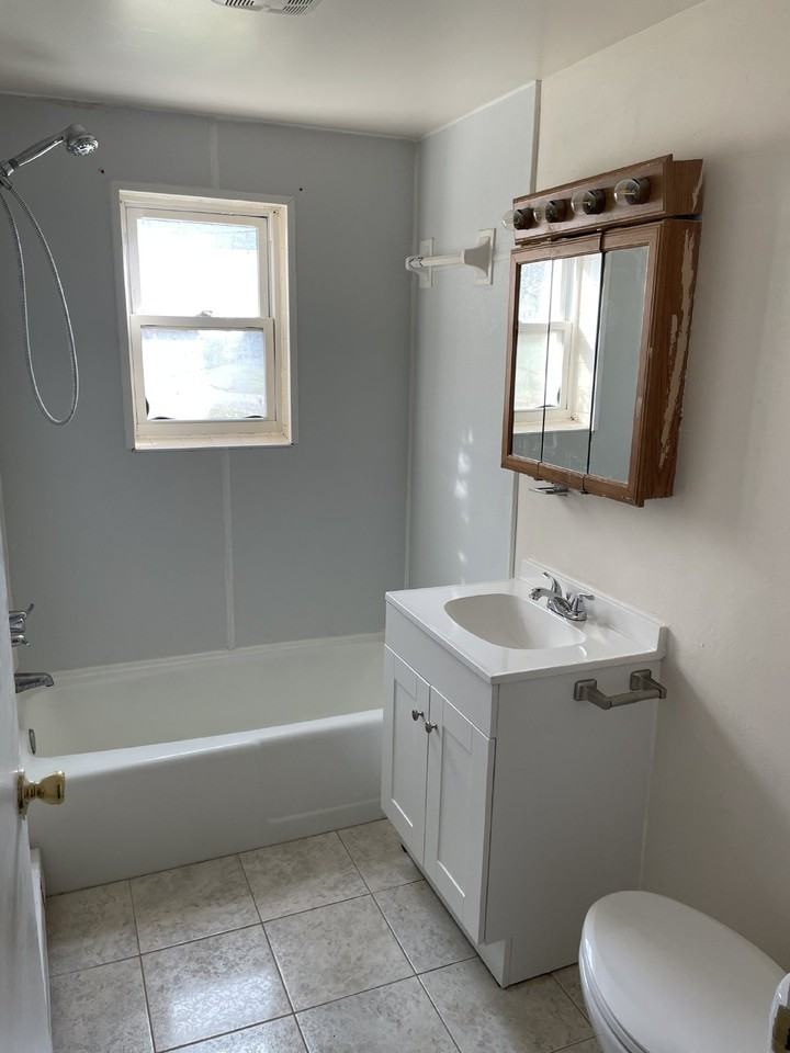 47 W Hanover St Apt 5 - Photo 4 of 7