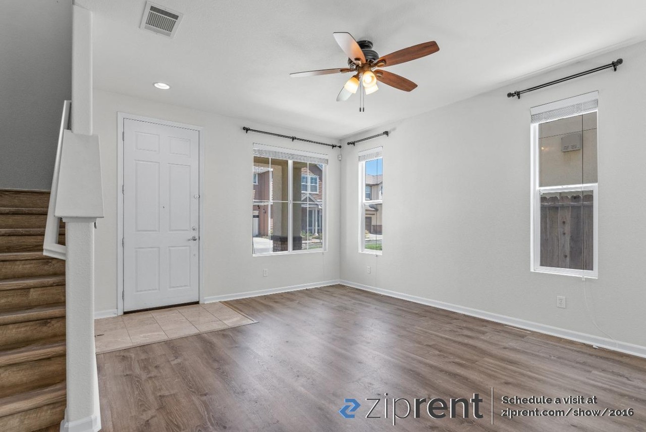 9433 Armstrong Dr - Photo 3 of 20