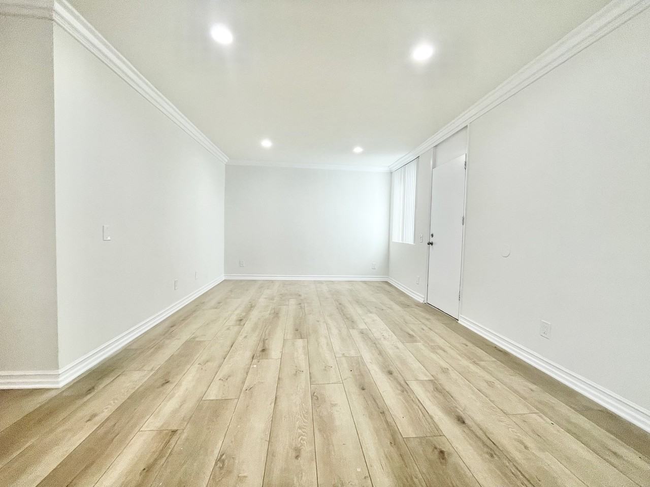 6060 Fulton Ave #8 - Photo 2 of 9