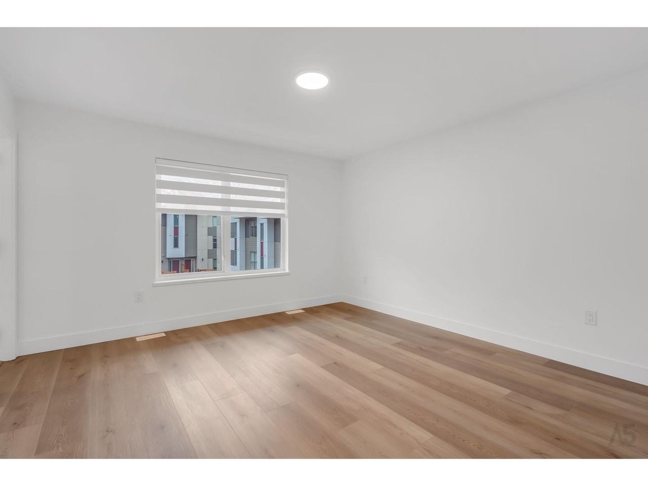 12585 104A Avenue - Photo 4 of 20