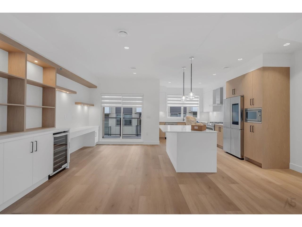 12585 104A Avenue - Photo 3 of 20