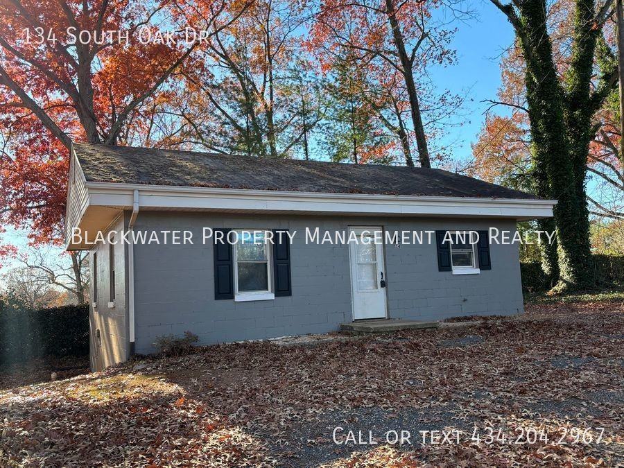 134 S Oak Dr - Photo 2 of 10