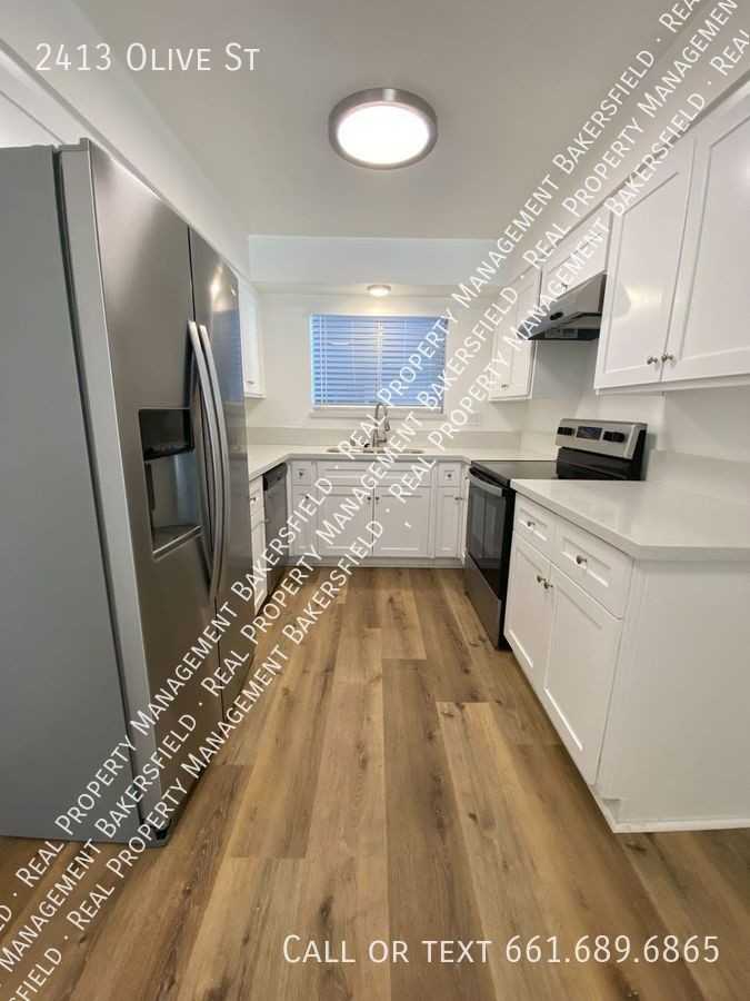 2413 Olive St - Photo 2 of 26