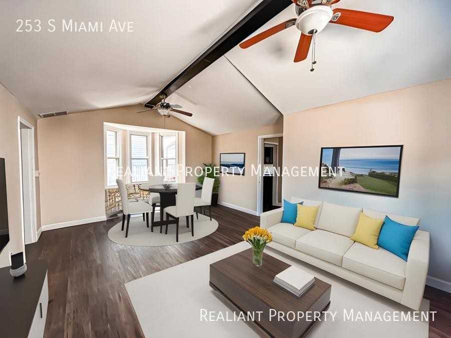 253 S Miami Ave - Photo 2 of 17