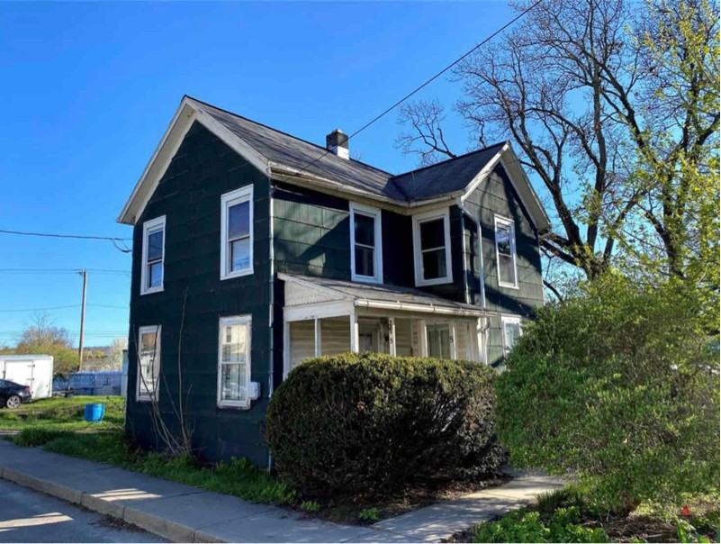 5 Commerce St - Photo 2 of 6