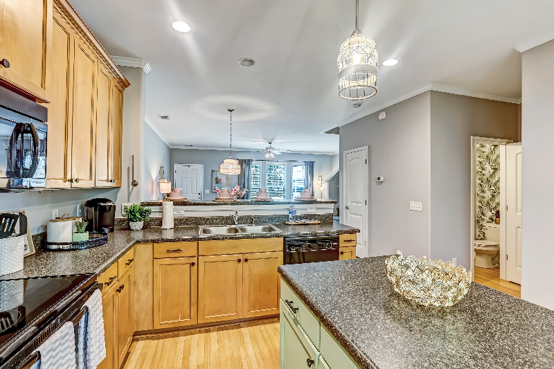 125 Acapella Ave - Photo 7 of 19