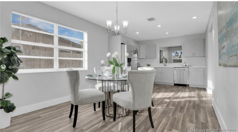 4361 Nw 25th St - Photo 2 of 14