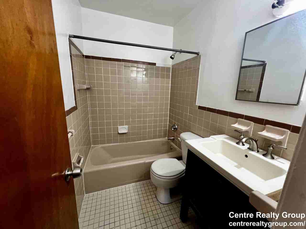 155 Williams St #1 - Photo 3 of 7