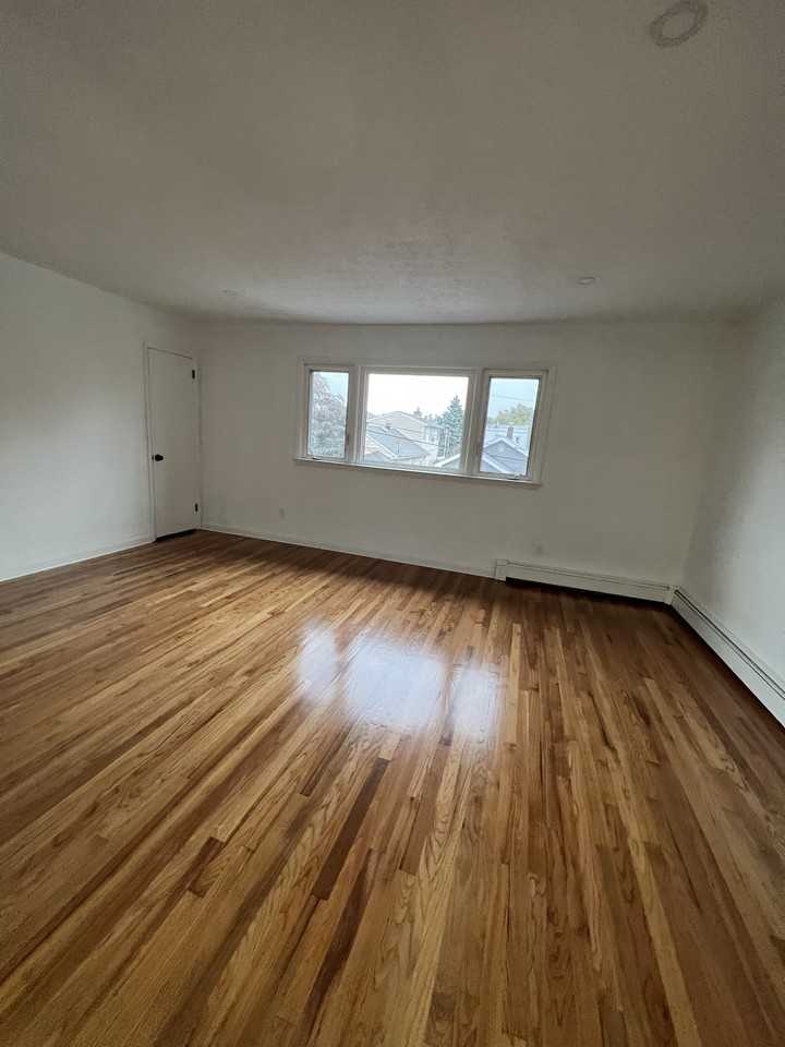 707 Cedar St #1 - Photo 2 of 4