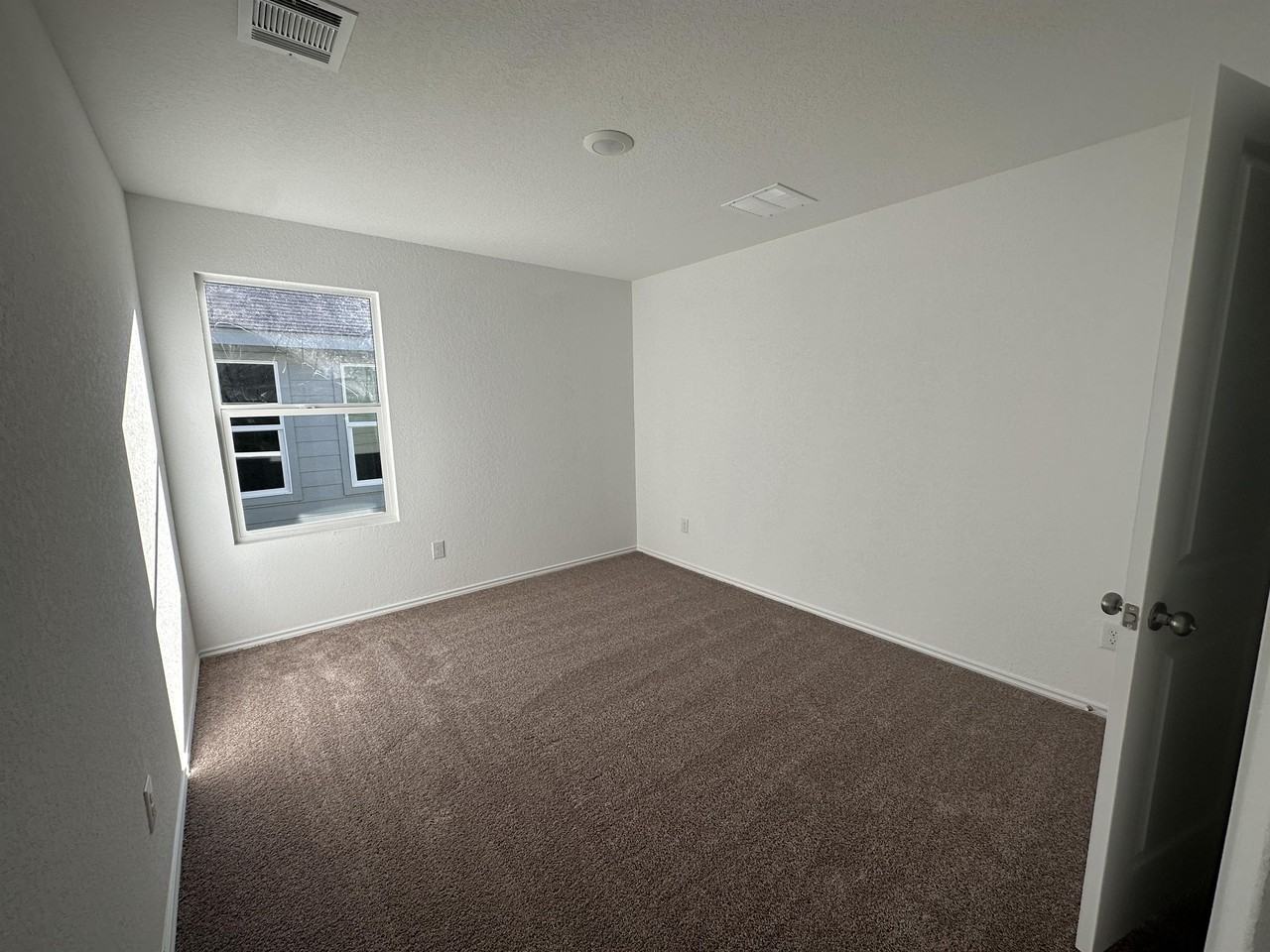 5863 Coahulia Rdg #1 - Photo 6 of 10