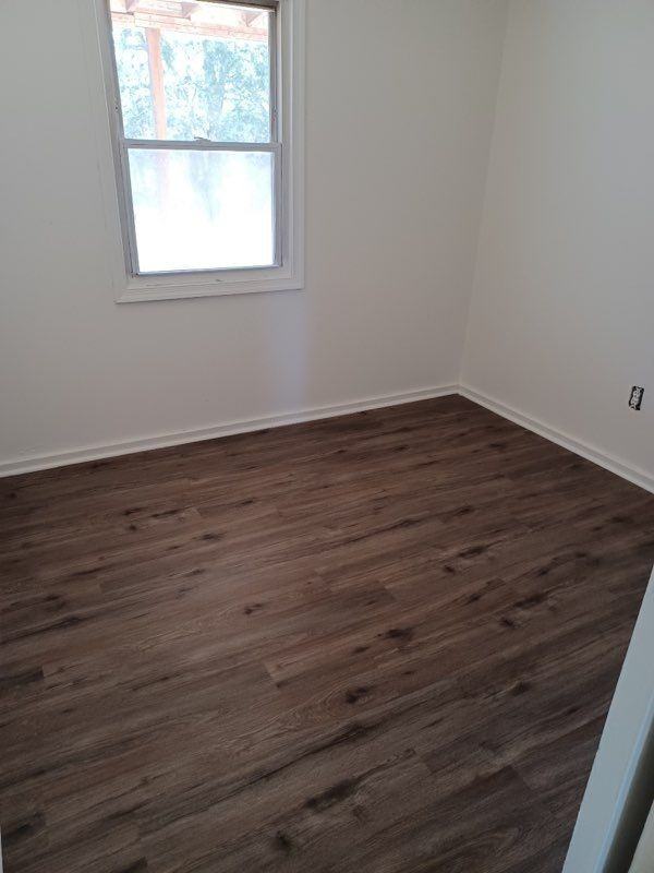 10182 Elk Run Rd - Photo 2 of 6