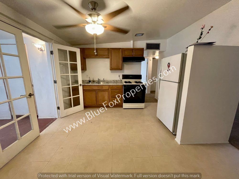 1228 E Kentucky St - Photo 2 of 21