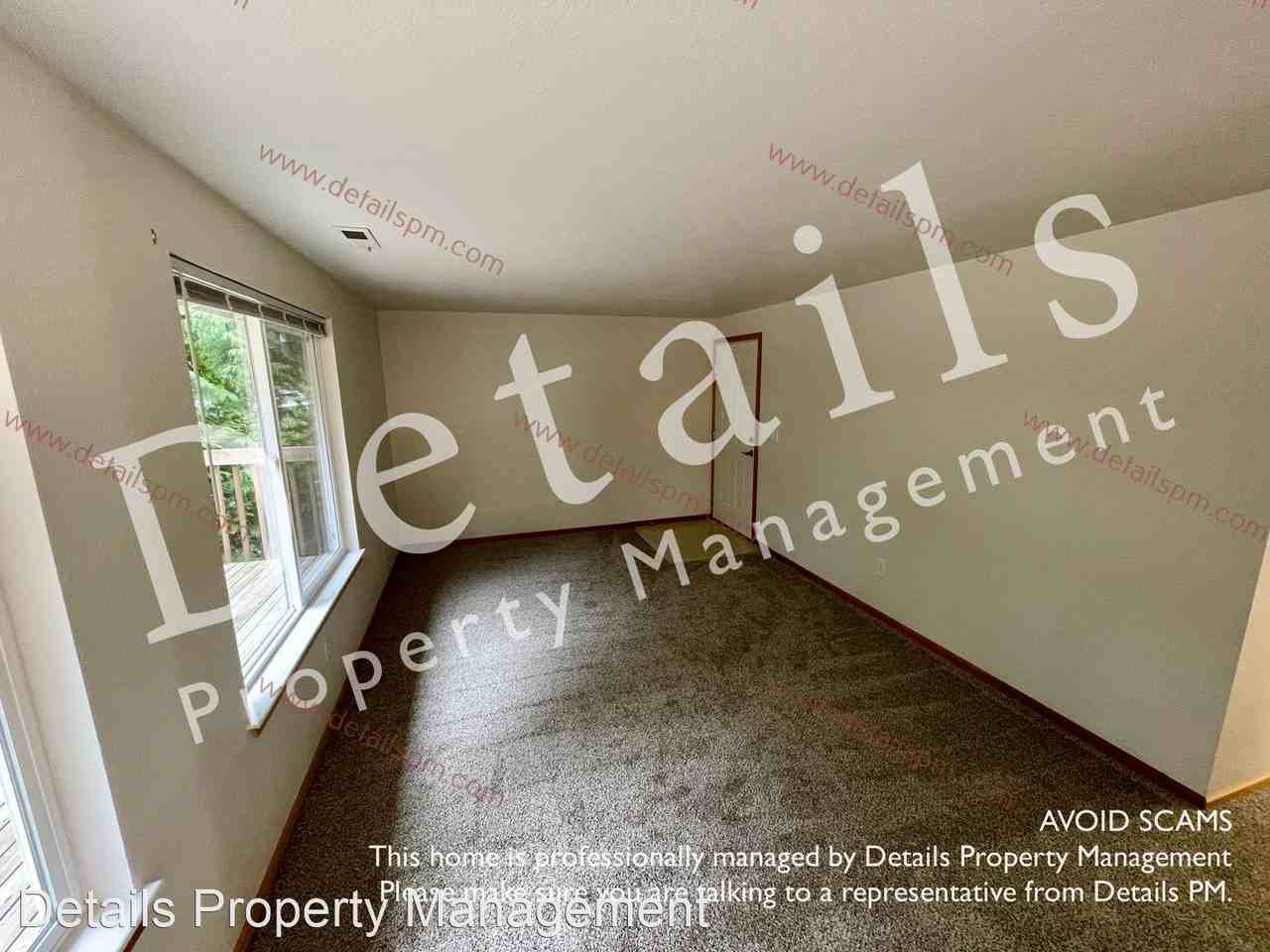 12754 NW Silverdale Way - Photo 2 of 18