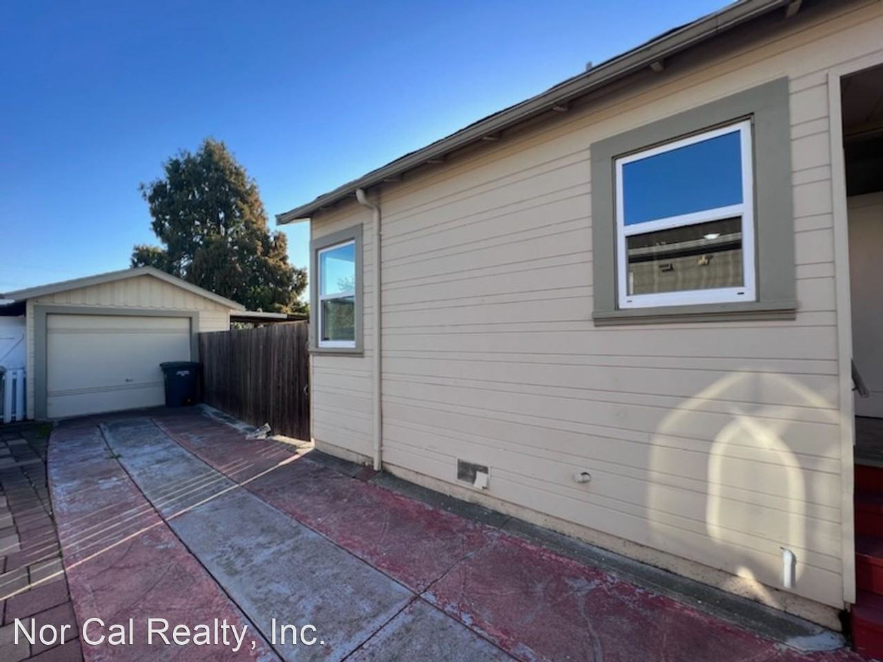 427 Elsie Ave - Photo 2 of 18