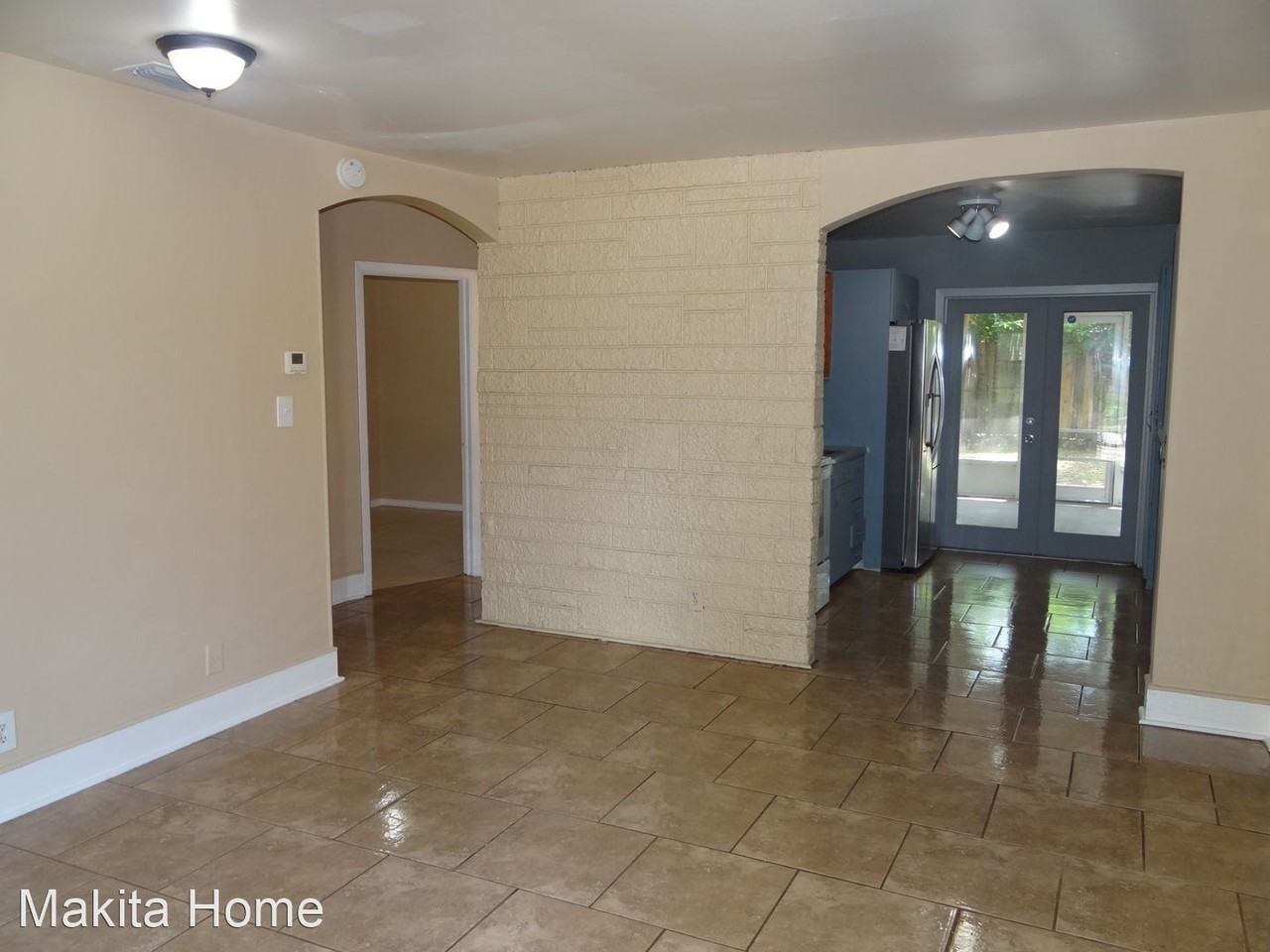 2221 E Annie St - Photo 2 of 17