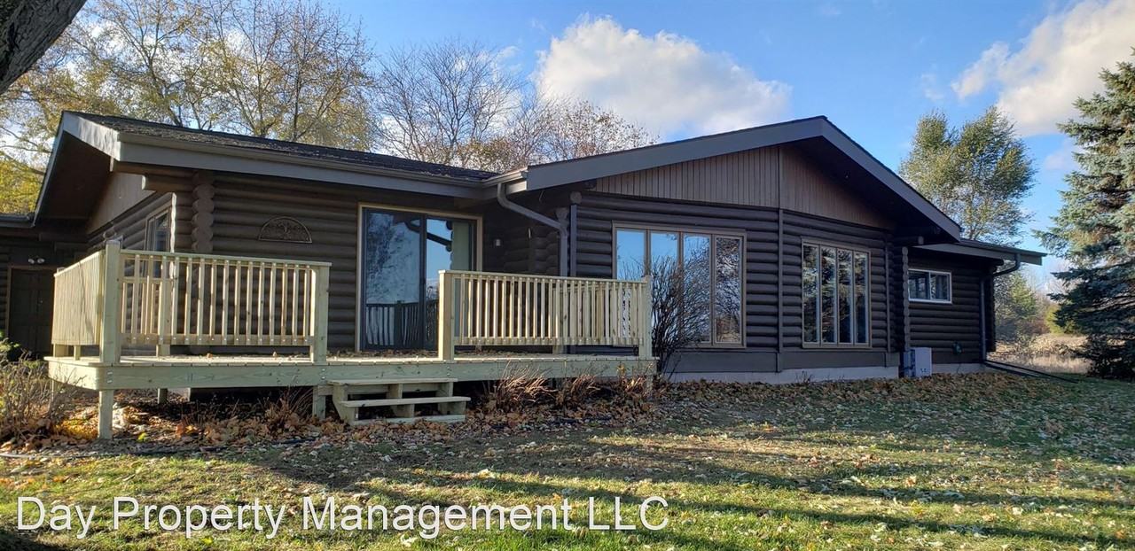 9452 Clayton Ave - Photo 3 of 50