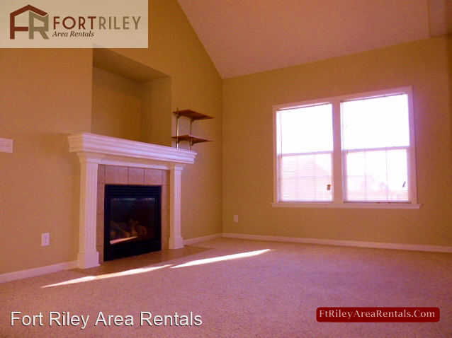 1712 Lydia Ln - Photo 3 of 18