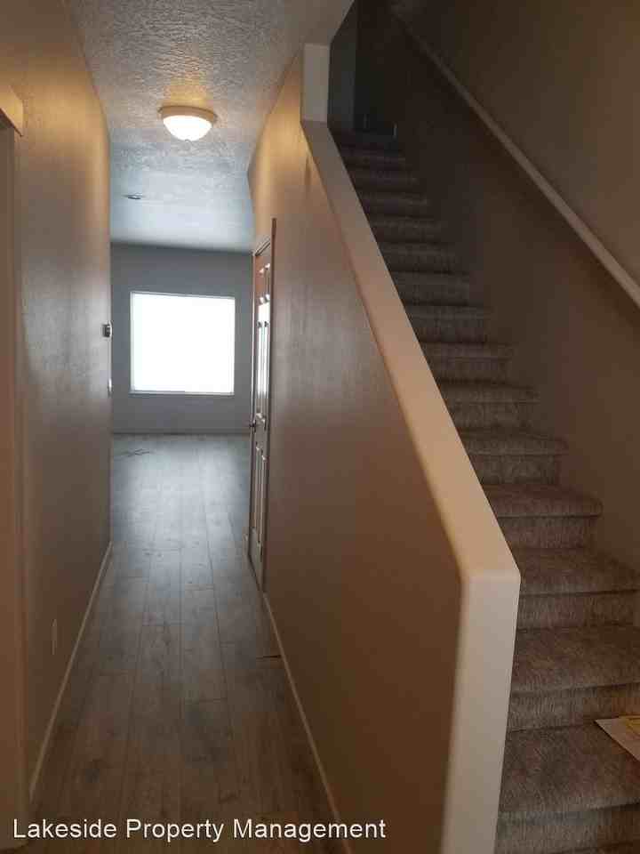 7170-7174 W Heritage Street - Photo 3 of 15