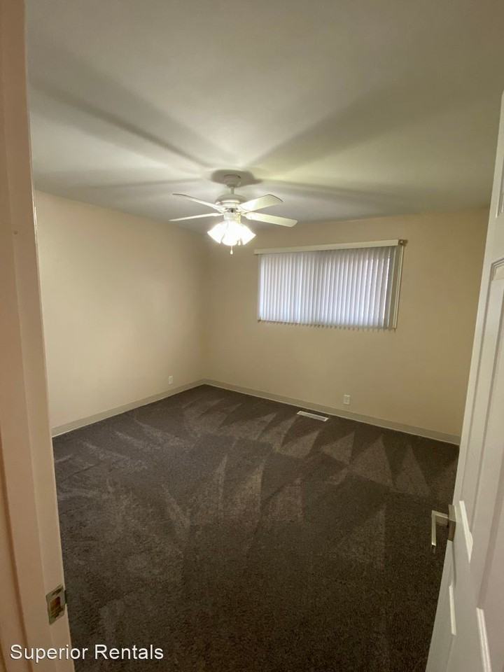 Southside 2 Bedroom Unit - Photo 3 of 6