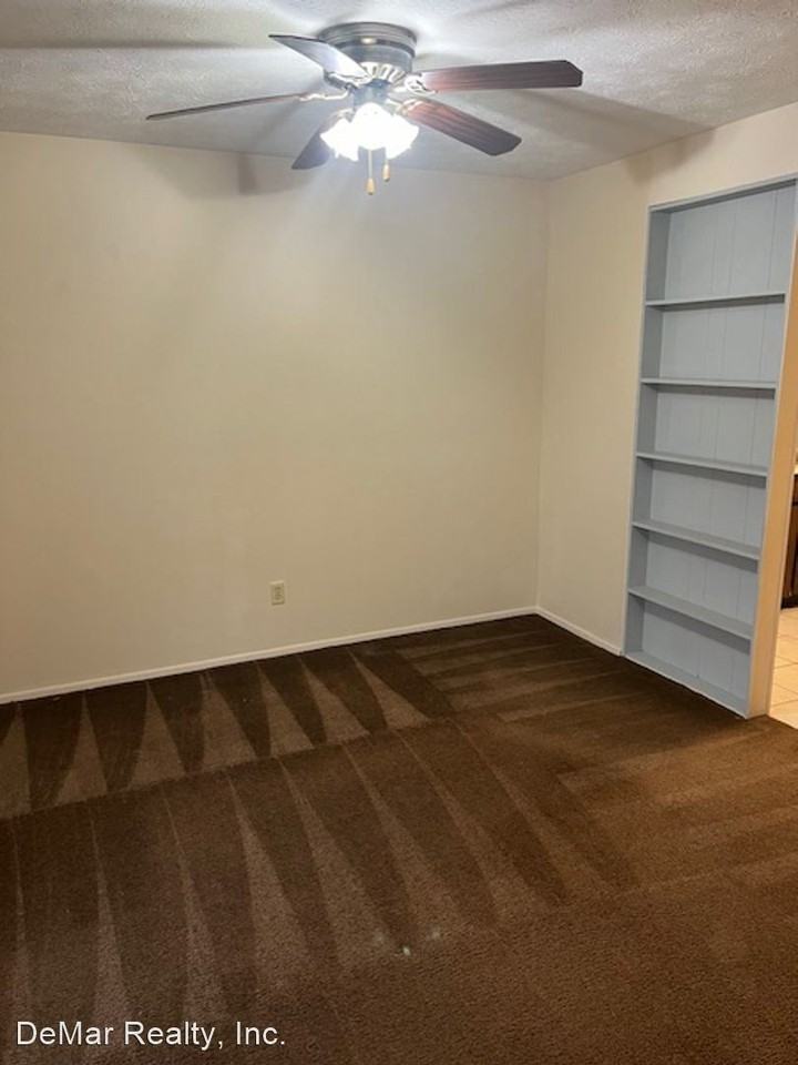 201, 203, 205 S. Elruth Ave. - Photo 3 of 8